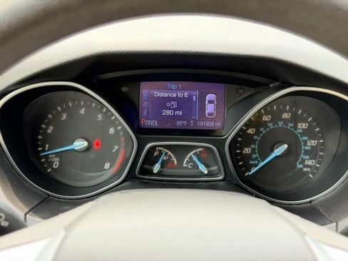 Used 2013 Ford Focus SE FWD image 8