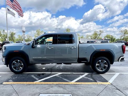 New 2025 GMC Sierra 2500 SLT w/ SLT Convenience Package image 5