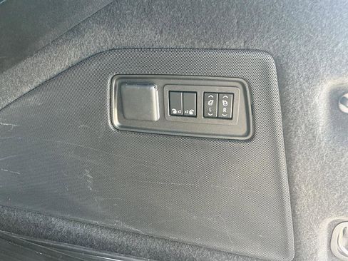 Used 2023 Cadillac Escalade ESV Sport image 31