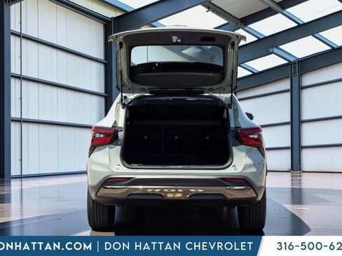 New 2026 Chevrolet Trax ACTIV w/ Driver Confidence Package FWD image 23