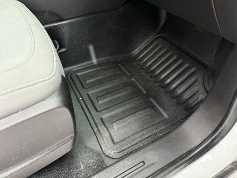 Used 2018 Chevrolet Colorado W/T image 18