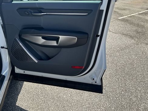 New 2024 Kia EV9 Light image 14