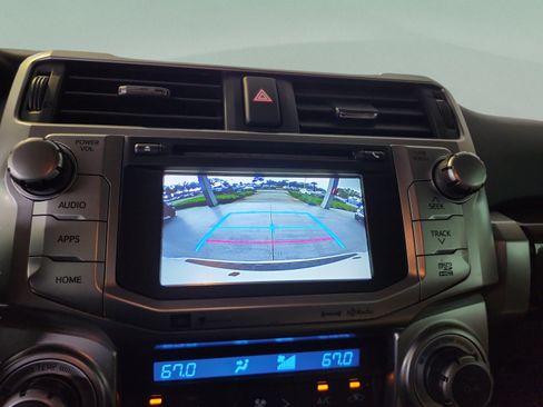 Used 2016 Toyota 4Runner Limited AWD/4WD image 26