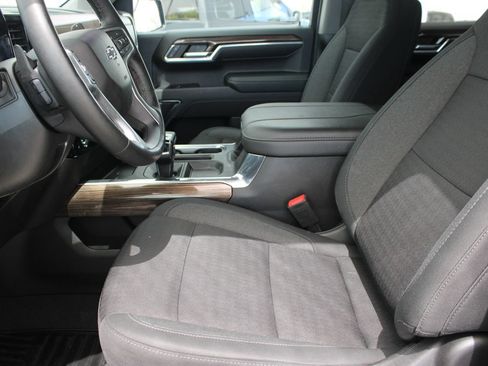 Used 2023 Chevrolet Silverado 1500 RST AWD/4WD image 10