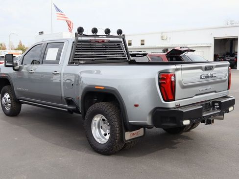 Used 2025 GMC Sierra 3500 Denali Ultimate image 6