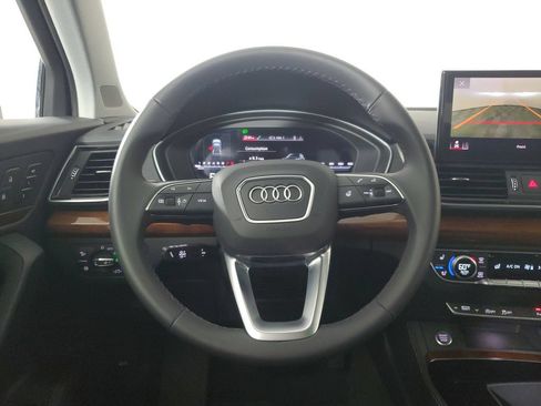 Used 2023 Audi Q5 2.0T Premium Plus w/ Premium Plus Package AWD/4WD image 16