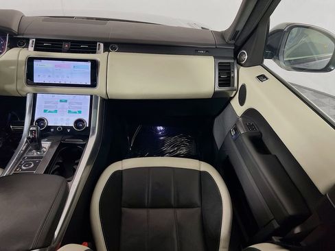 Used 2020 Land Rover Range Rover Sport HST image 25