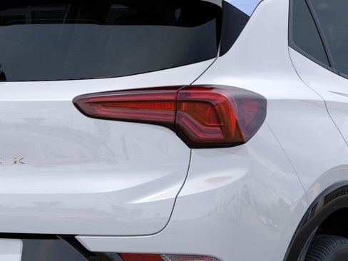 New 2025 Buick Encore GX Sport Touring image 18