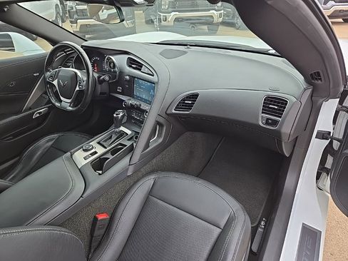 Used 2019 Chevrolet Corvette Stingray Coupe w/ Carbon Flash Badge Package image 18