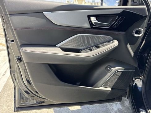 Used 2023 Acura MDX A-Spec image 13