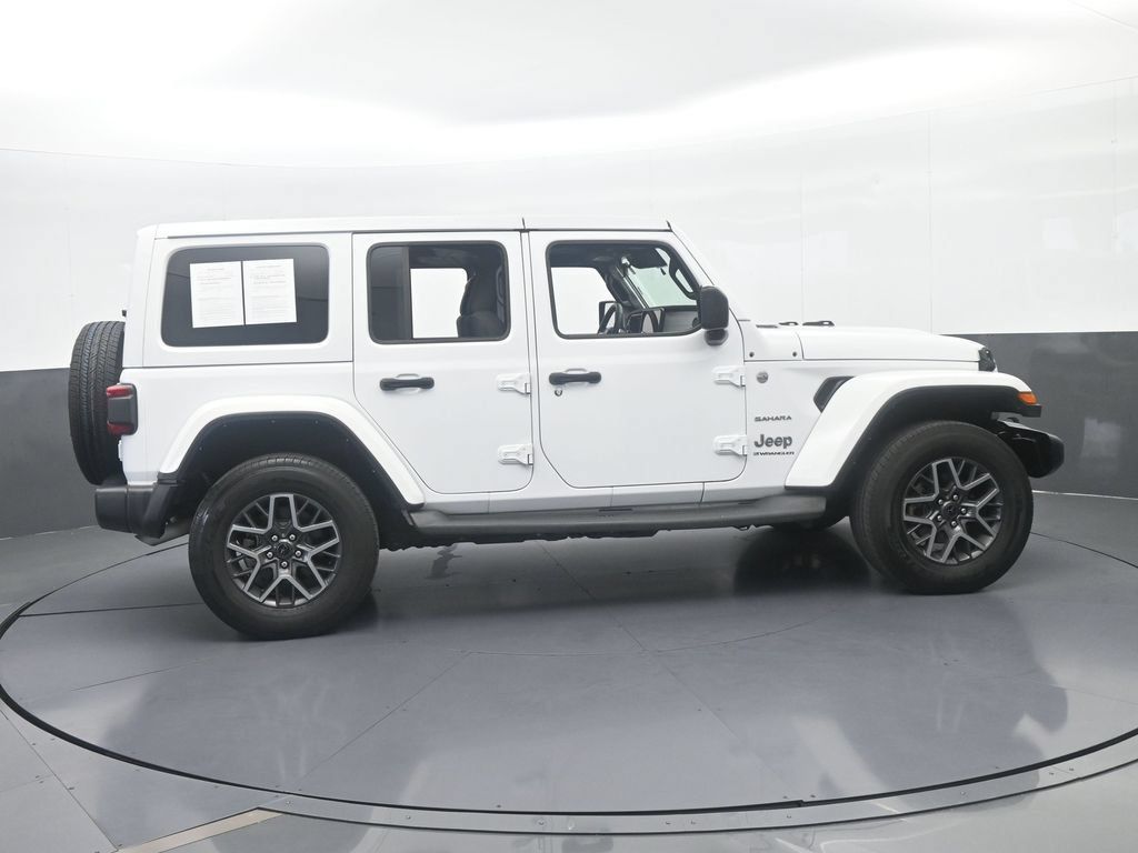 Used 2024 Jeep Wrangler Unlimited Sahara w/ Safety Group AWD/4WD image 7