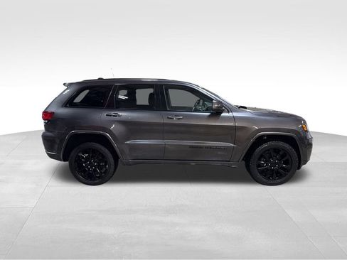 Certified 2020 Jeep Grand Cherokee Altitude image 8