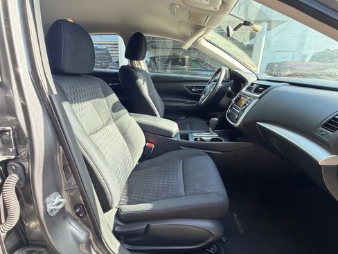 Used 2017 Nissan Altima 2.5 S w/ Power Driver Seat Package FWD image 24