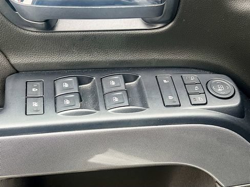 Used 2018 Chevrolet Silverado 1500 LTZ Z71 w/ Redline Edition image 19