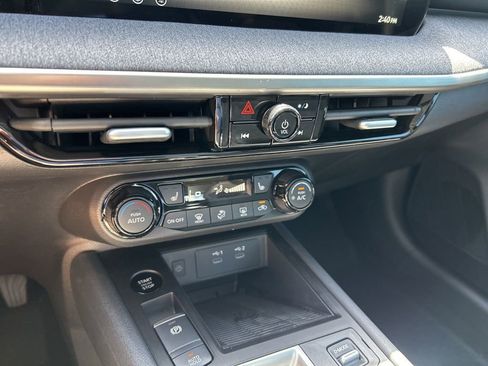 New 2026 Nissan Kicks SV w/ SV Premium Package FWD image 35