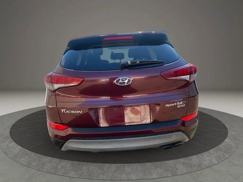 Used 2017 Hyundai Tucson Sport image 9
