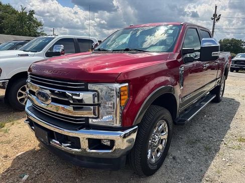Used 2017 Ford F250 Lariat w/ Lariat Ultimate Package AWD/4WD image 4