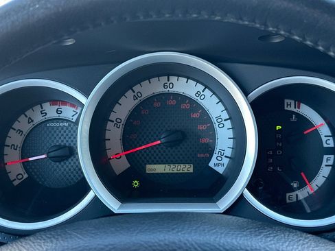 Used 2011 Toyota Tacoma PreRunner w/ TRD Off-Road Pkg w/JBL Audio image 23