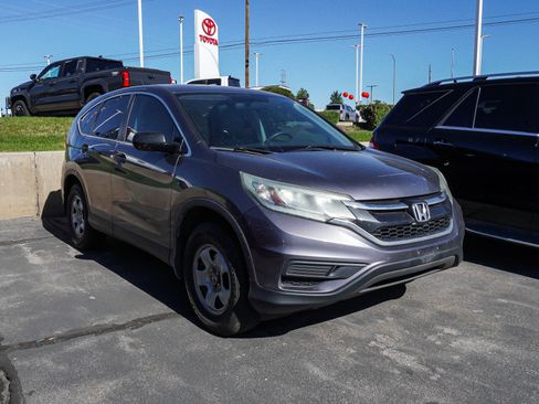 Used 2015 Honda CR-V LX image 2