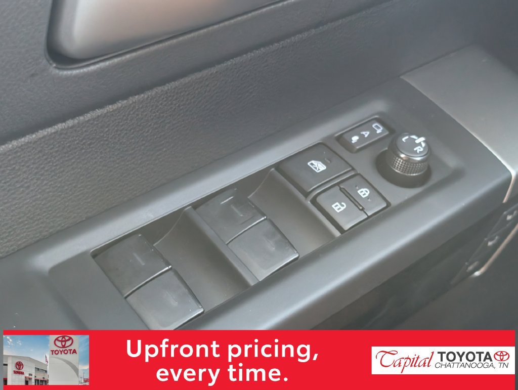 Used 2025 Toyota Tundra Limited AWD/4WD image 13