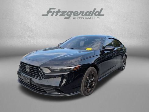 Used 2025 Honda Accord SE image 3