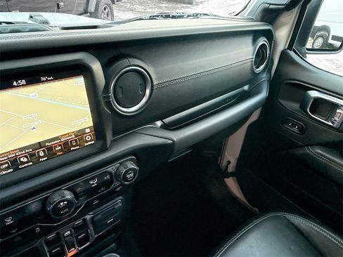 Used 2021 Jeep Wrangler Unlimited Sahara image 24