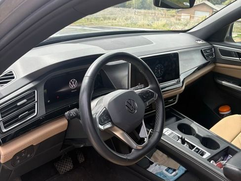 Certified 2024 Volkswagen Atlas Cross Sport SE AWD/4WD image 5