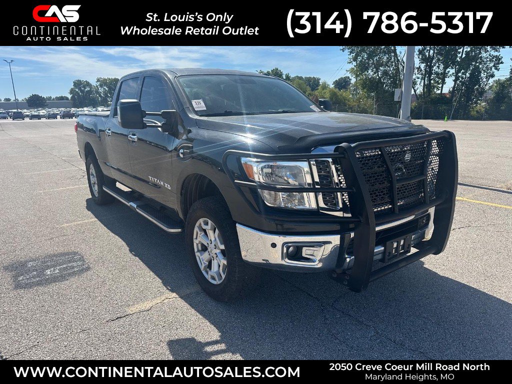Used 2017 Nissan Titan SV AWD/4WD image 1