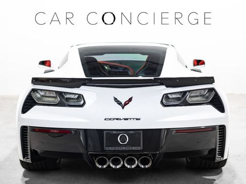 Used 2015 Chevrolet Corvette Z06 w/ 3LZ Preferred Equipment Group RWD image 6