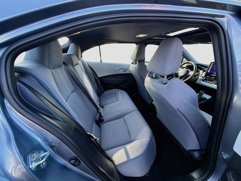 Used 2025 Toyota Corolla SE w/ SE Premium Package FWD image 27