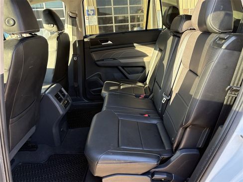 Used 2023 Volkswagen Atlas SE image 24