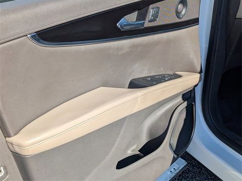 Used 2021 Lincoln Nautilus Reserve w/ Equipment Group 201A image 19