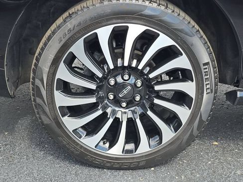 Used 2024 Lincoln Navigator Black Label AWD/4WD image 32