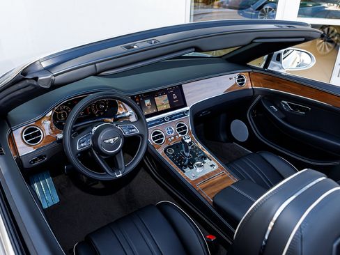 New 2026 Bentley Continental GTC image 33