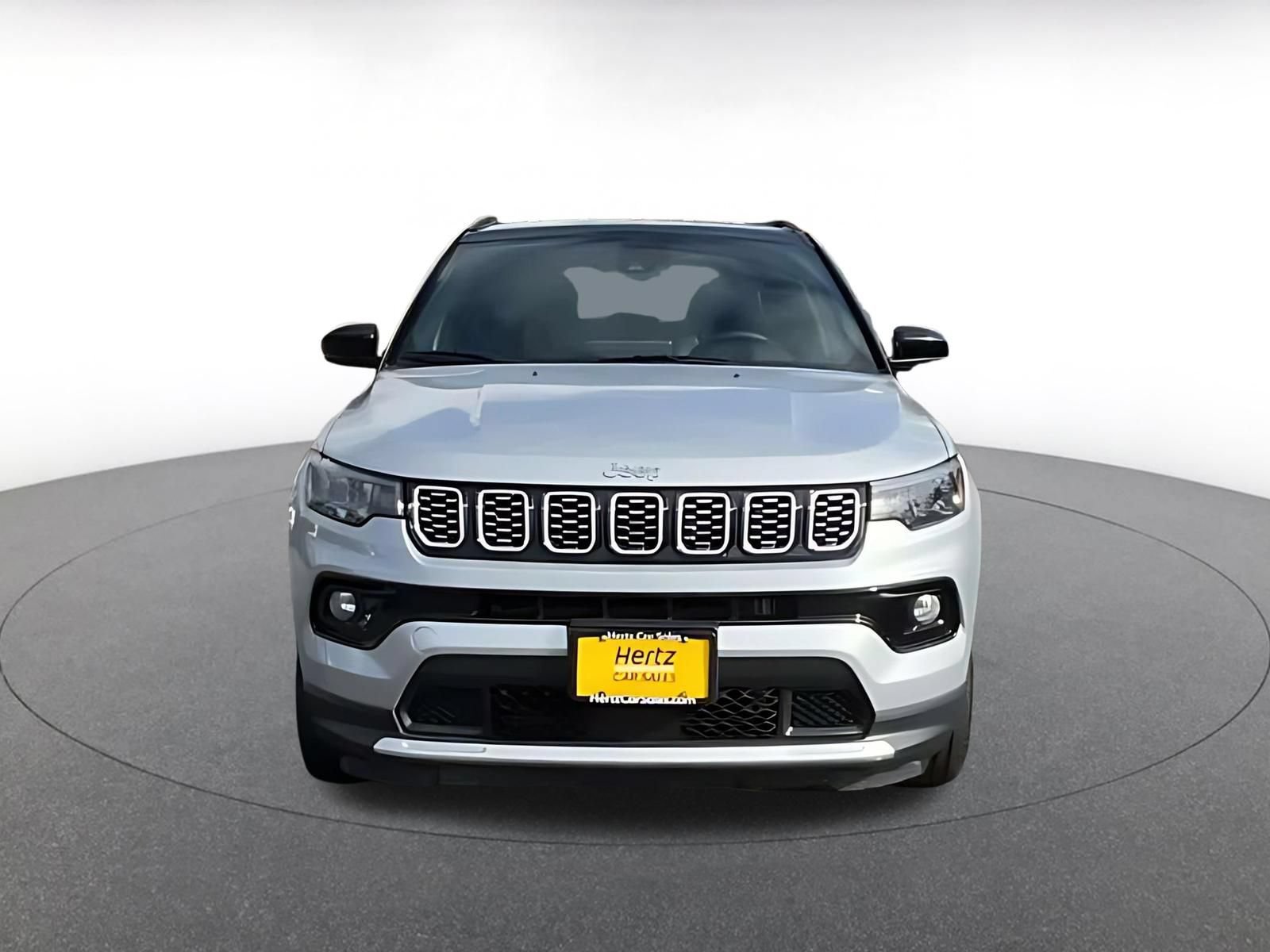 Used 2025 Jeep Compass Limited AWD/4WD image 4