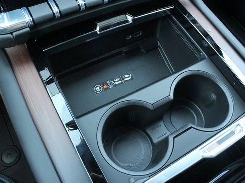 New 2025 GMC Yukon XL Denali w/ Sun & Power Step Package image 53