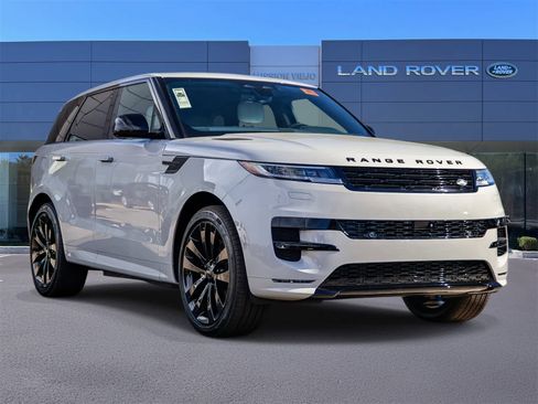 New 2026 Land Rover Range Rover Sport Dynamic SE image 3