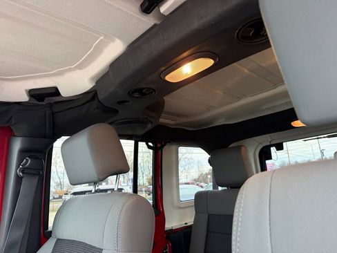 Used 2009 Jeep Wrangler X image 26