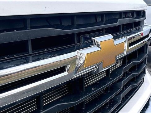 Used 2024 Chevrolet Silverado 3500 LT image 32