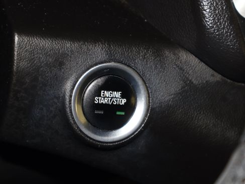 Used 2021 GMC Terrain SLT image 25