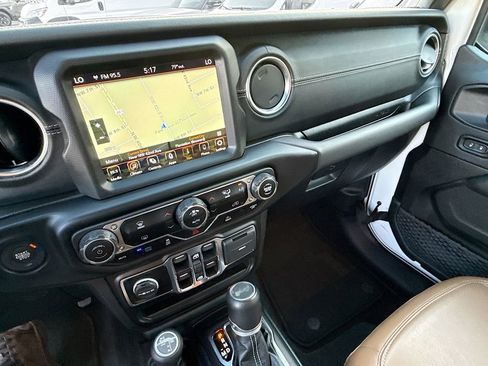 Used 2023 Jeep Wrangler Unlimited Sahara image 24