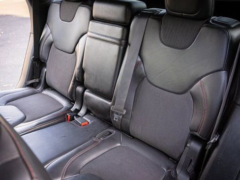 Used 2018 Jeep Cherokee Trailhawk w/ Cold Weather Group image 26