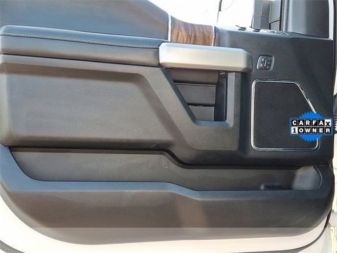 Used 2019 Ford F150 Lariat image 12