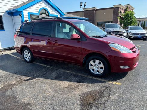Used 2006 Toyota Sienna XLE FWD image 3