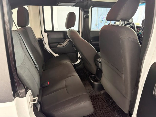 Used 2018 Jeep Wrangler Unlimited Sport w/ Connectivity Group AWD/4WD image 16