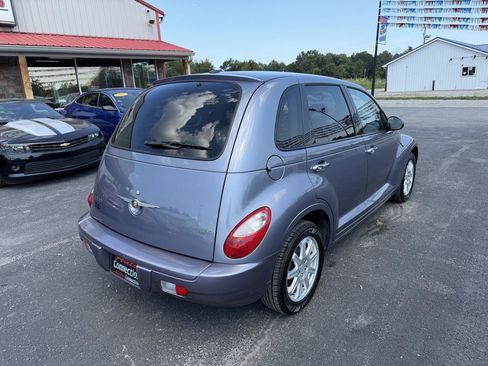Used 2007 Chrysler PT Cruiser Touring FWD image 4