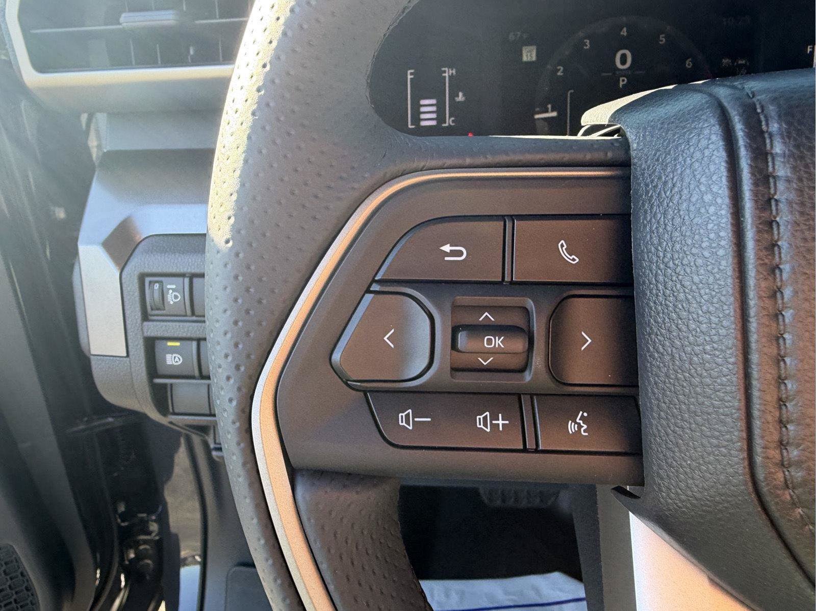 New 2026 Toyota 4Runner SR5 AWD/4WD image 23