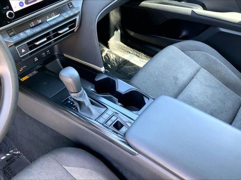 Used 2025 Toyota Camry LE FWD image 16