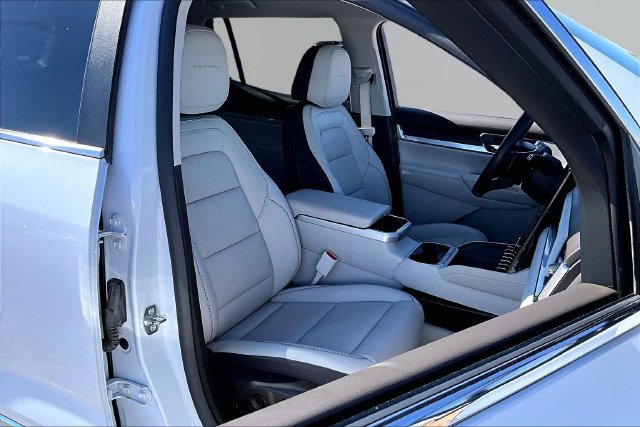 Used 2026 GMC Terrain Denali AWD/4WD image 7