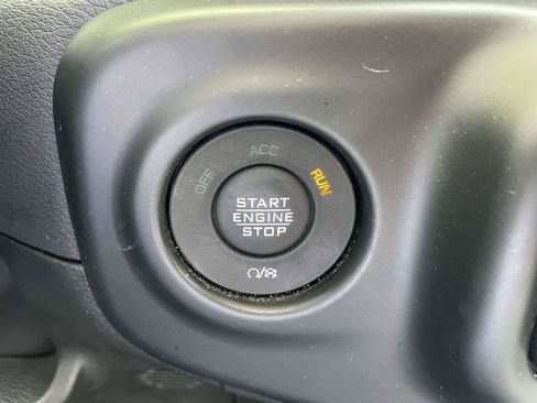 Used 2022 Jeep Wrangler Unlimited Sport AWD/4WD image 30